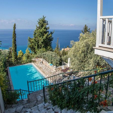 Komílion Agios Nikitas Nature Villas מראה חיצוני תמונה